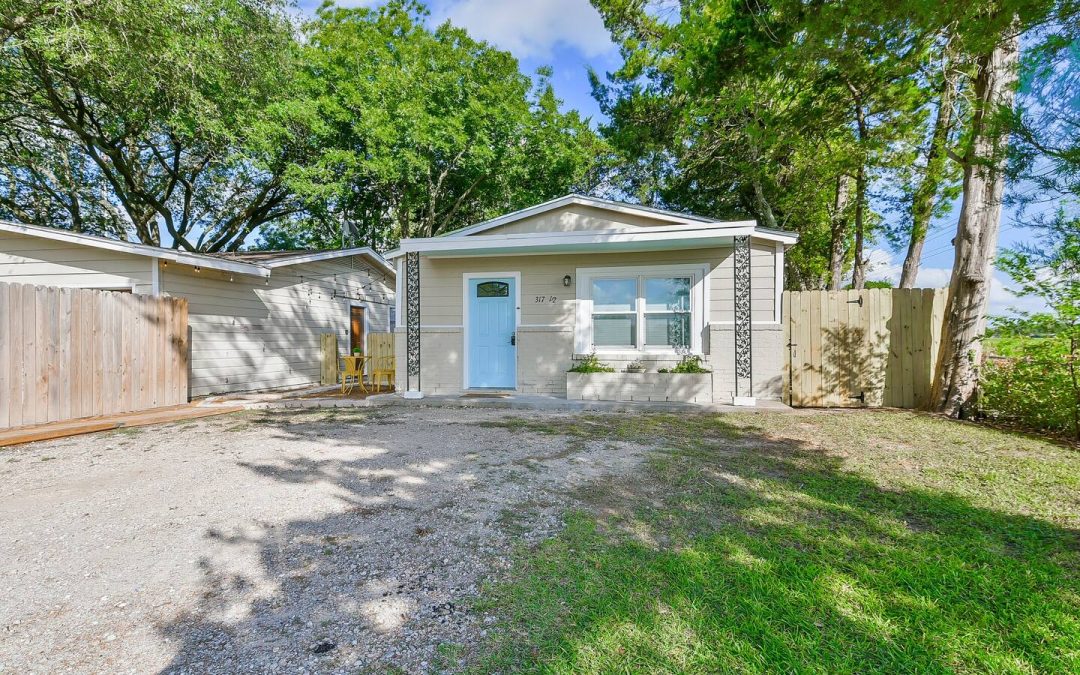 Pineapple Cottage/Close to KemahBoardwalk&SpaceCtr